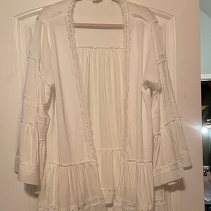 NWOT POL White Open Front Kimono with Lace Detail Size Small